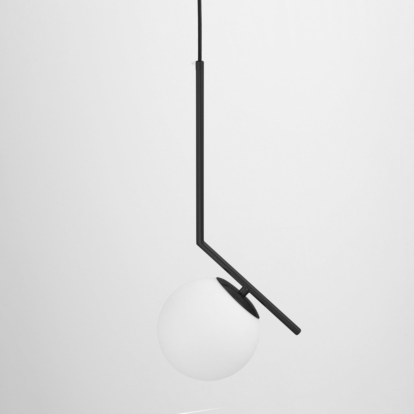 MODERN BLACK SORENTO D15 PENDANT LAMP - LuminaLux