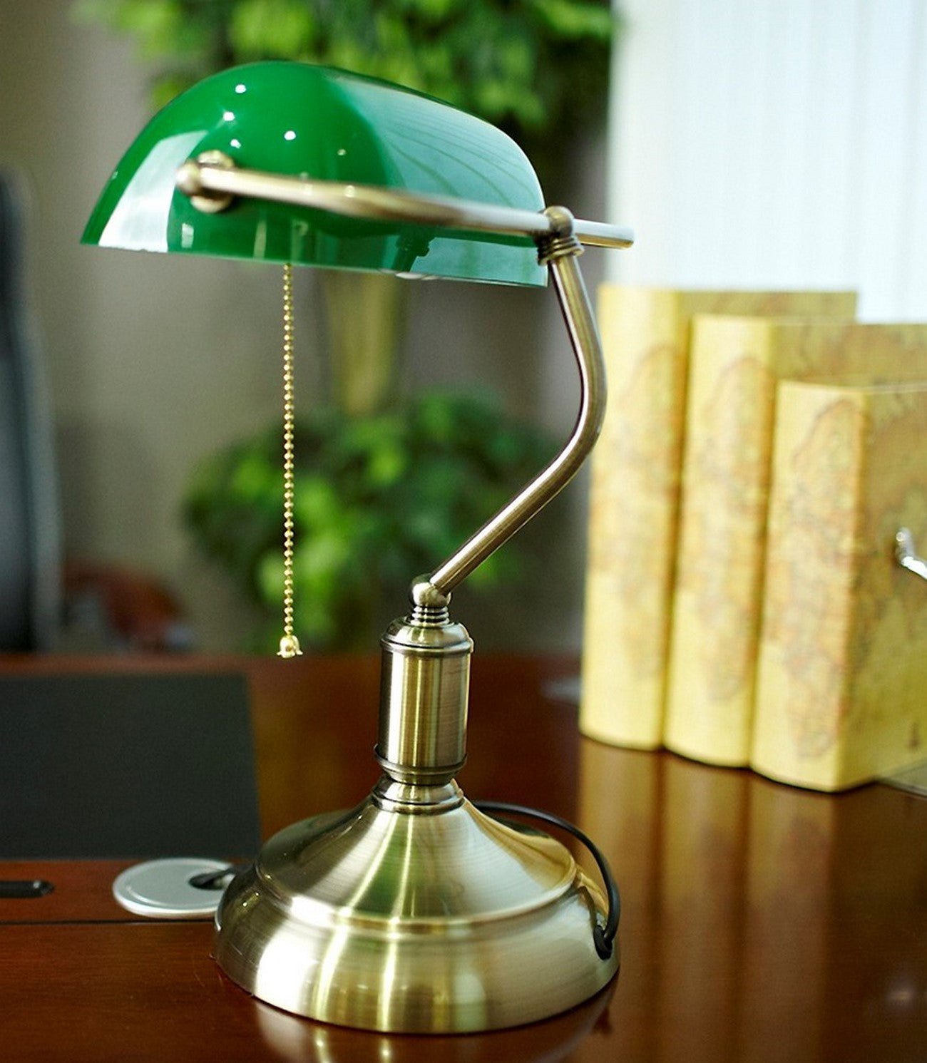CLASSIC BANKER GREEN DESK LAMP BANKER CLASSIC - LuminaLux