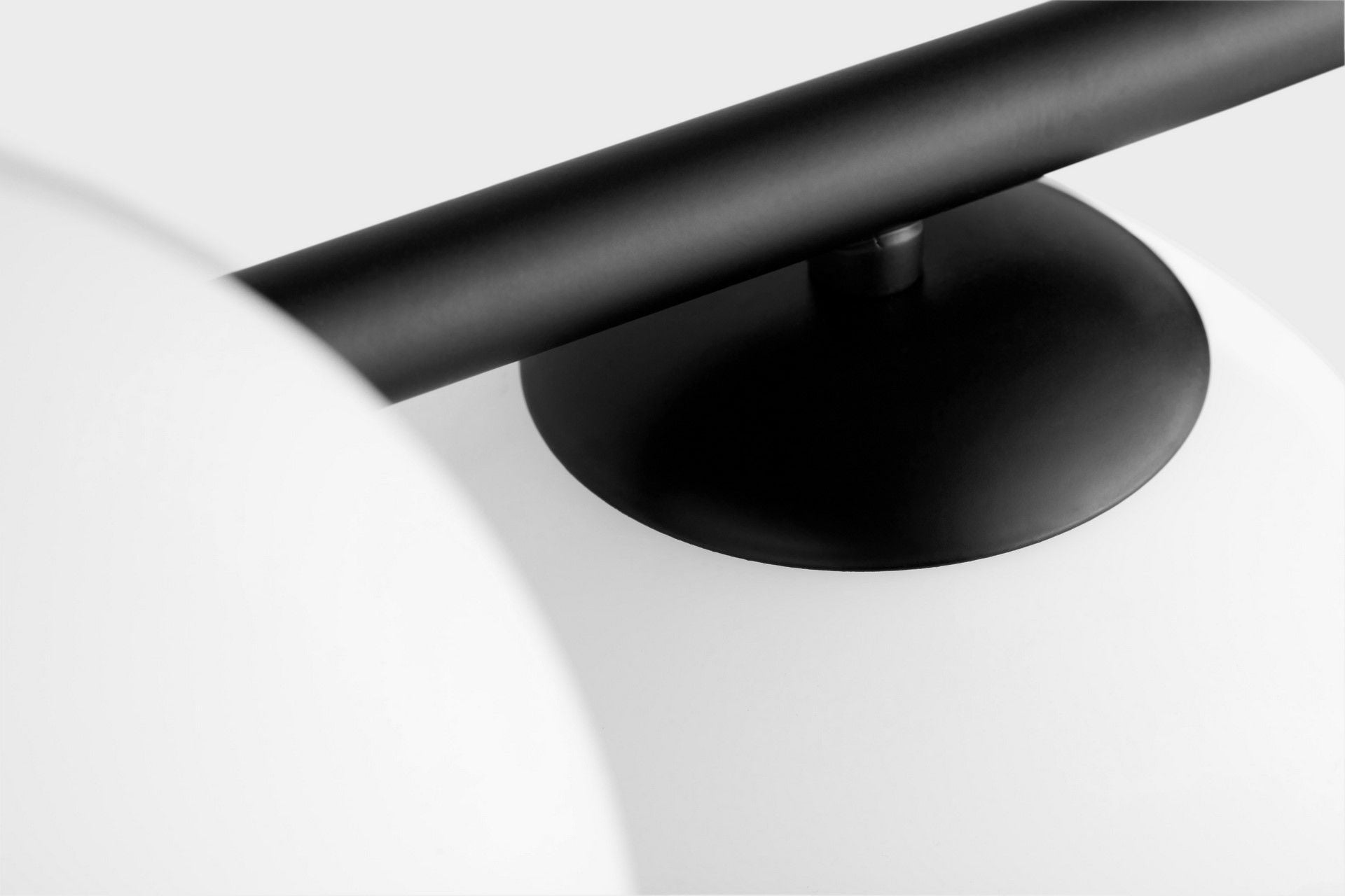 MODERN BLACK AND WHITE PENDANT LAMP FREDICA W7 - LuminaLux