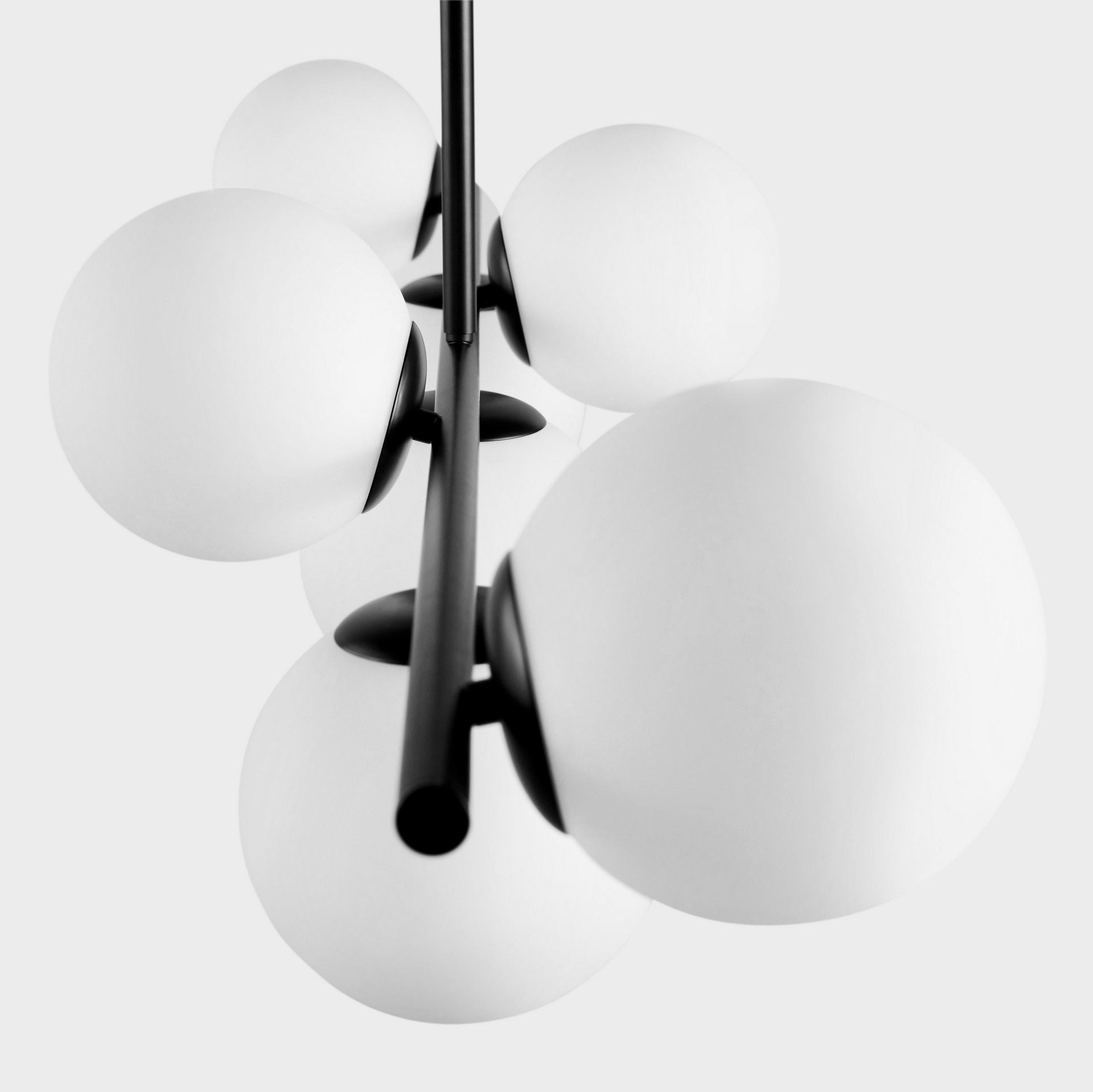 MODERN BLACK AND WHITE PENDANT LAMP FREDICA W7 - LuminaLux